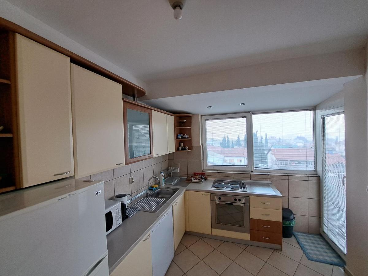Appartamento Skopje Panorama Esterno foto
