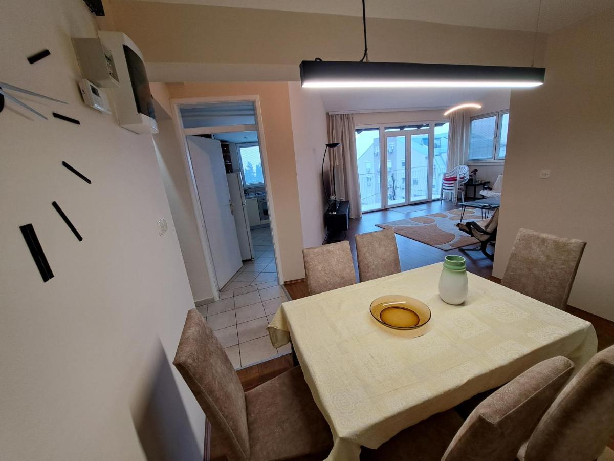 Appartamento Skopje Panorama Esterno foto