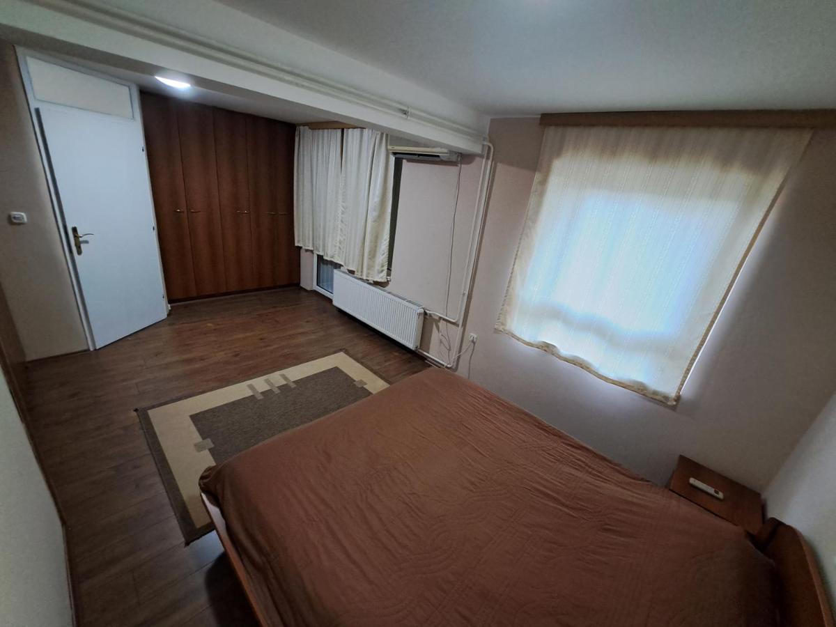 Appartamento Skopje Panorama Esterno foto