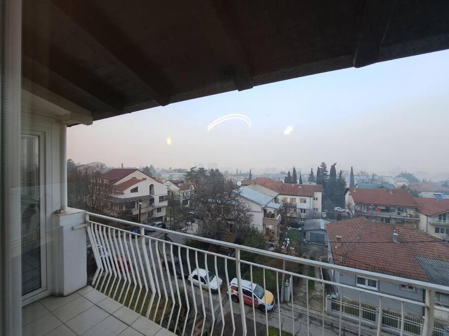 Appartamento Skopje Panorama Esterno foto